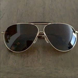 Oliver Peoples Polarized Aviators